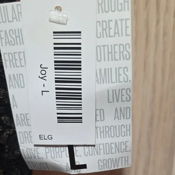 LuLaRoe JOY-Black and Gold Lace Vest - Picture 4 of 5